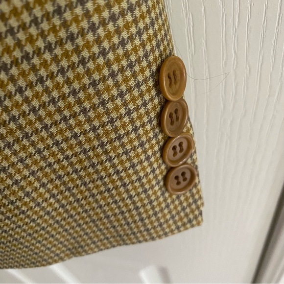 Hugo boss jacket.100% virgin wool - Picture 2 of 7